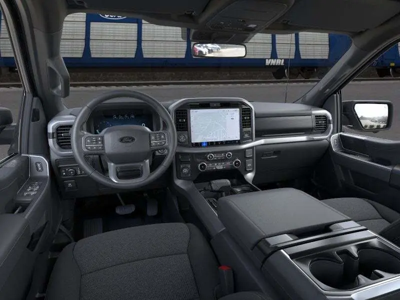 2025 Ford F-150 XLT photo 7