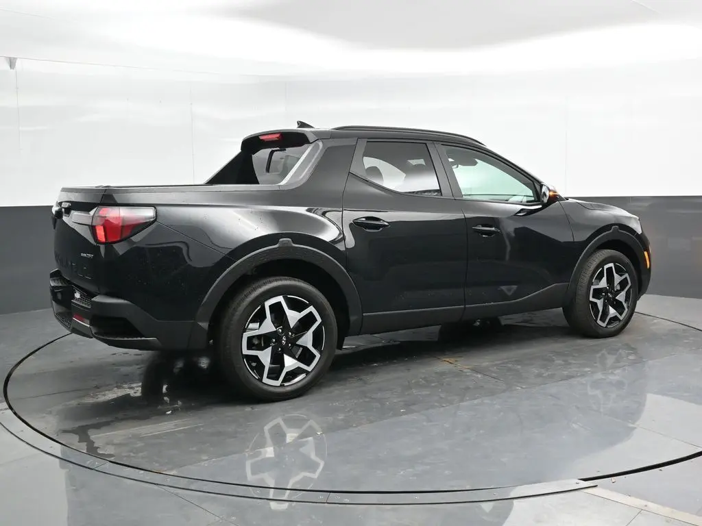 Used 2022 Hyundai Santa Cruz Limited with VIN 5NTJEDAFXNH036953 for sale in Sycamore, IL