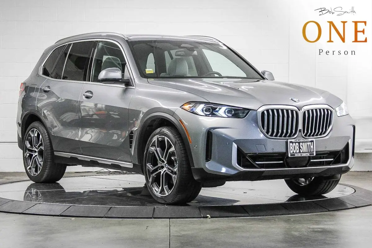 2025 BMW X5 40i's photo