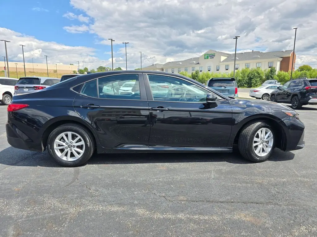 2025 Toyota Camry LE photo 15