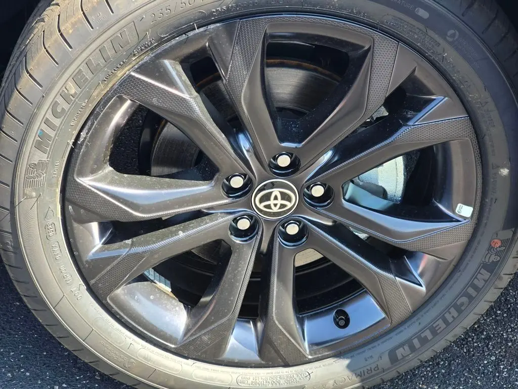 2025 Toyota Sienna XSE photo 11