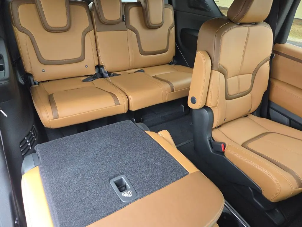 2026 Nissan Armada SL photo 30