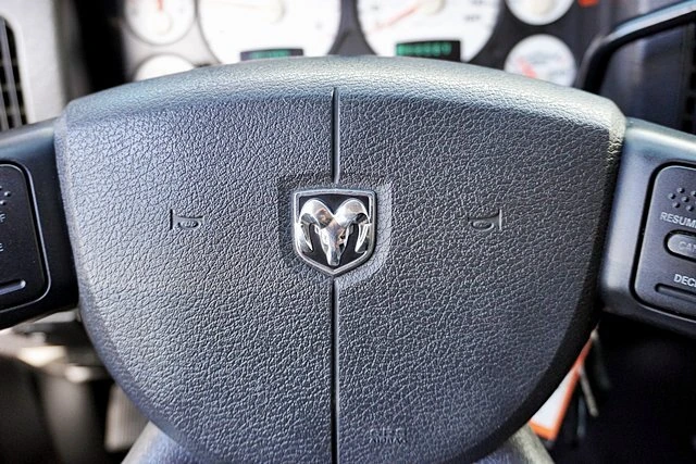 2005 Dodge Ram 3500 Pickup SLT - Photo 44