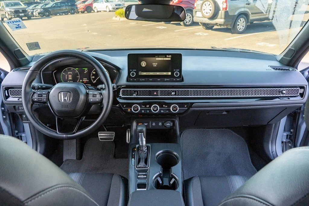 2026 Honda Civic Hatchback Sport - Photo 23