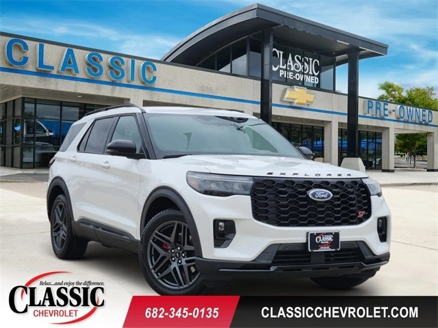 2025 Ford Explorer ST (PL535)'s photo