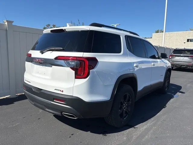 2023 Gmc Acadia AT4 photo 3