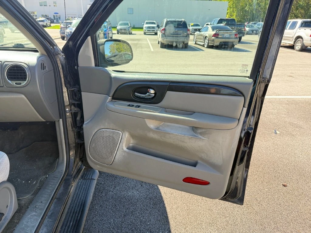 2004 GMC Envoy SLE - Photo 16
