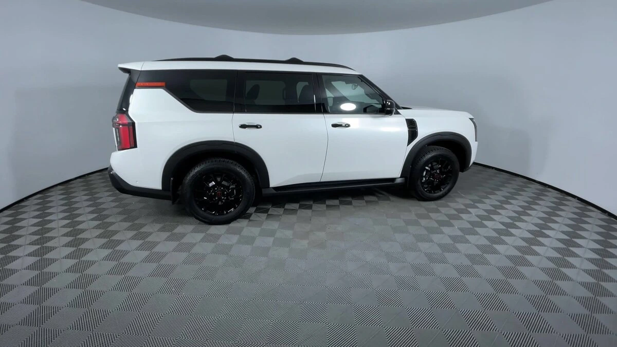 2026 Nissan Armada PRO-4X - Photo 9