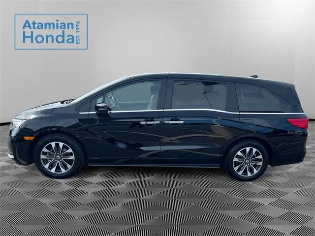 2024 Honda Odyssey EX-L photo 2