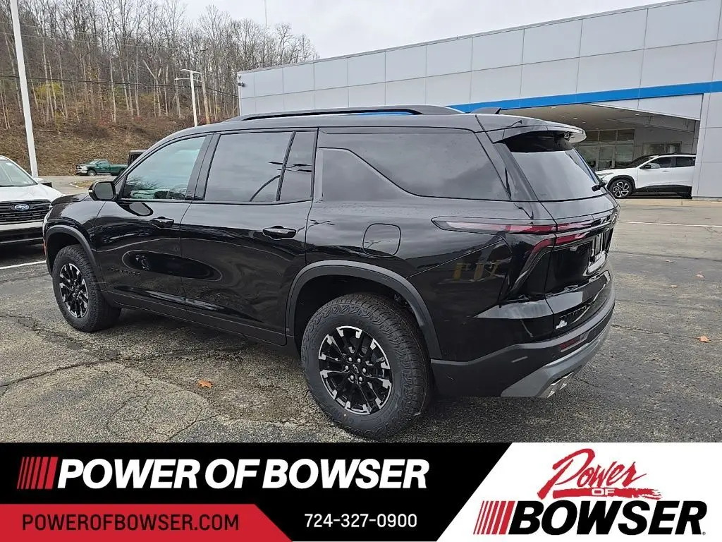 2026 Chevrolet Traverse Z71 photo 3