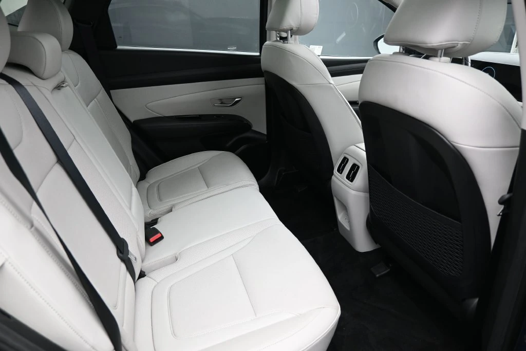 2025 Hyundai Tucson Limited - Photo 27