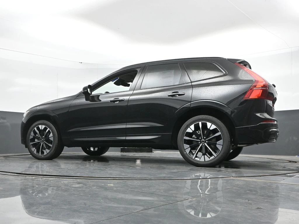 2026 Volvo XC60 Plus - Photo 44