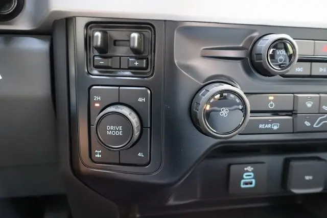 2026 Ford F-350 photo 27