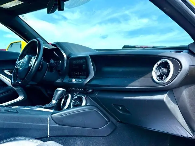 2017 Chevrolet Camaro 2LT RS photo 12