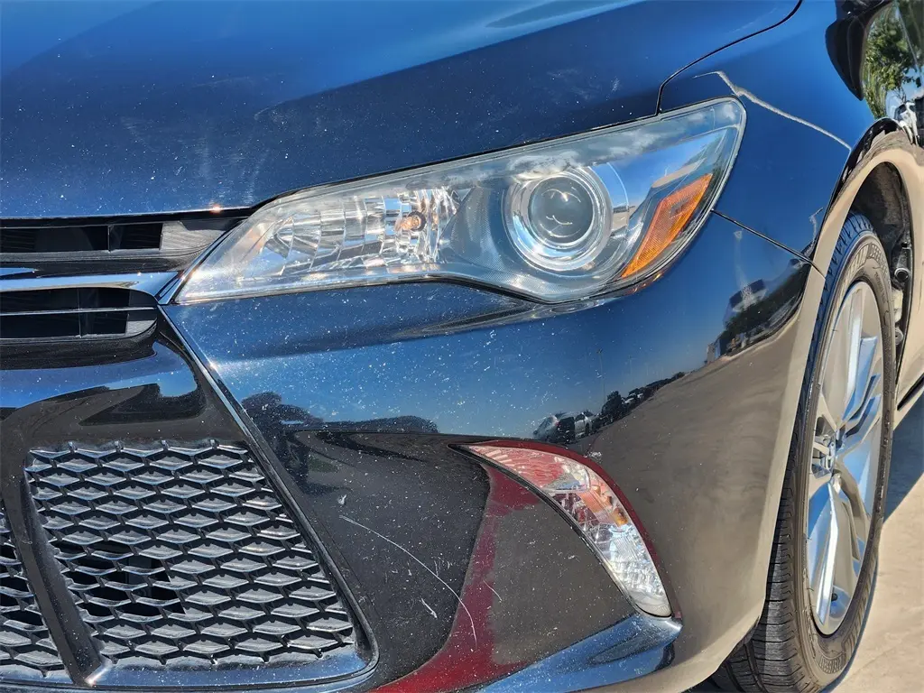 2016 Toyota Camry Base photo 4