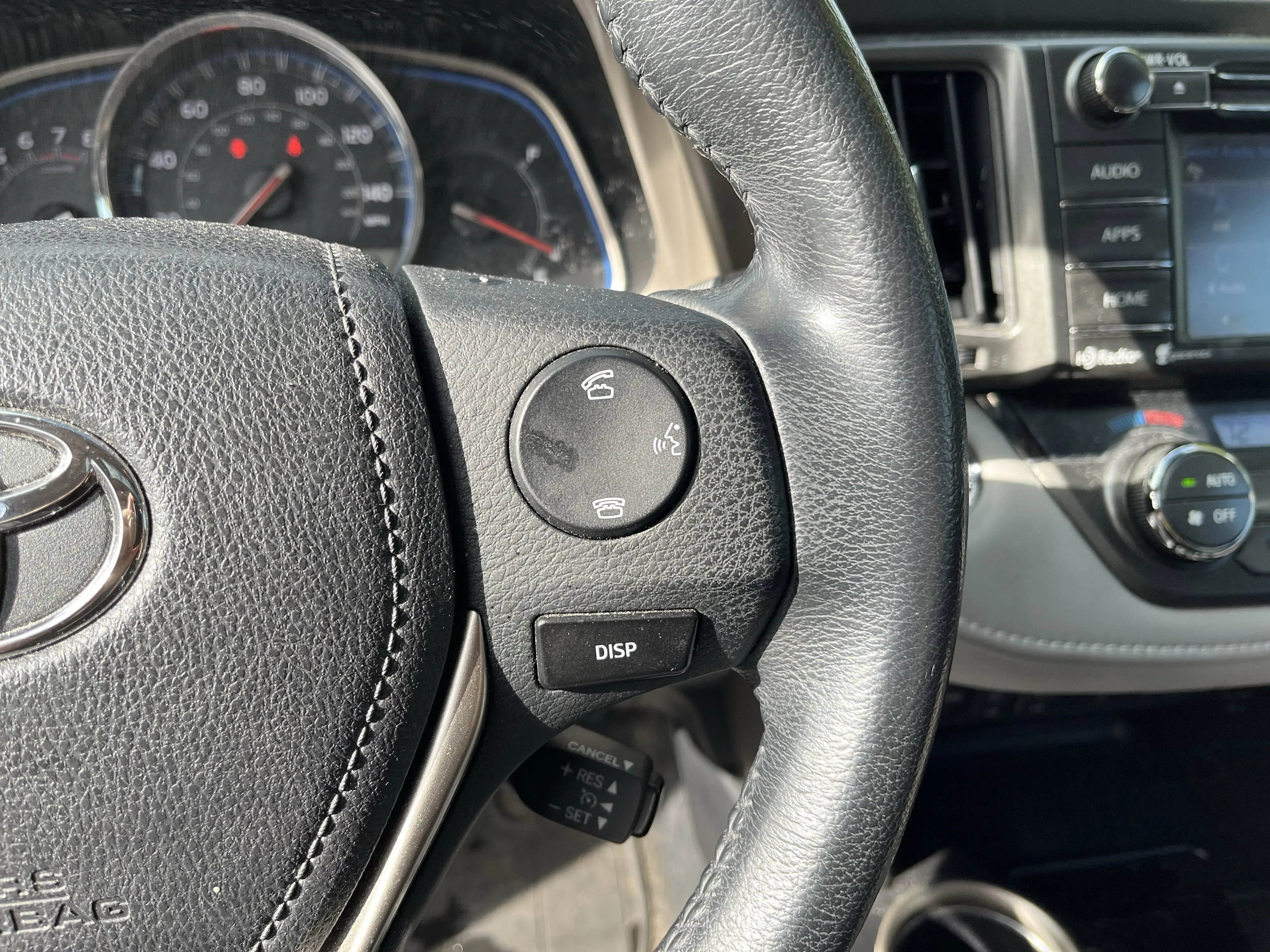 2015 Toyota RAV4 Limited photo 13