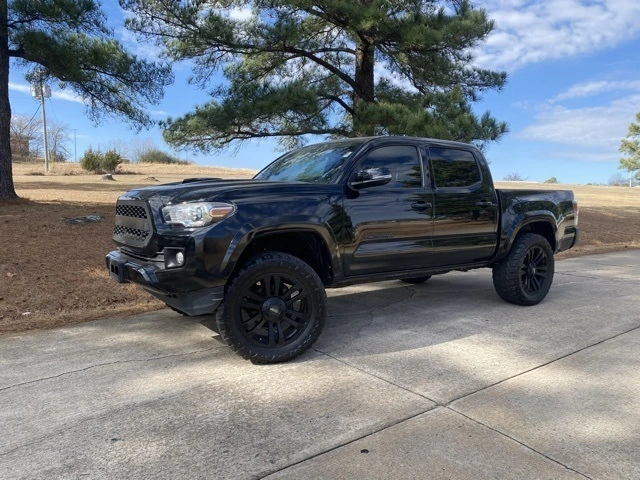 2017 Toyota Tacoma TRD Sport