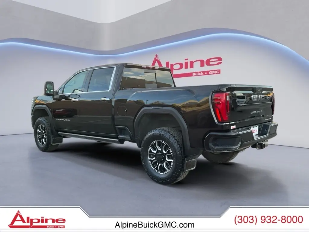 2024 Gmc Sierra 2500 HD Denali Ultimate photo 3