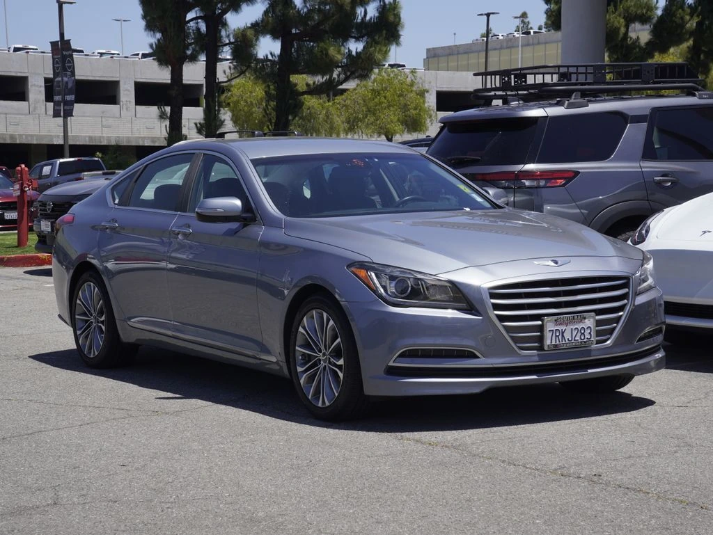 2016 Hyundai Genesis 3.8 RWD's photo