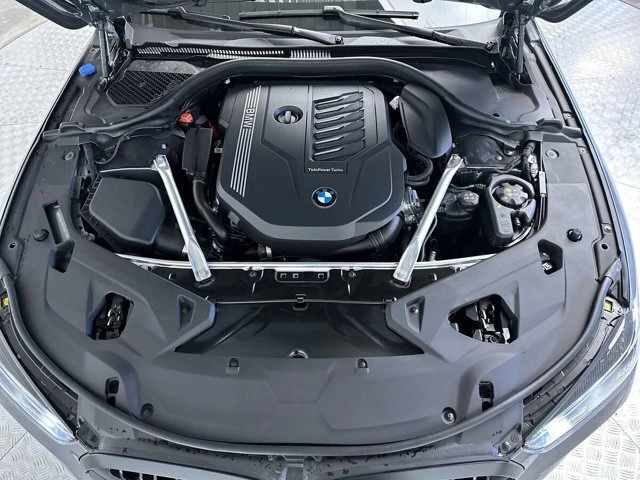 2026 BMW 8 Series 840i - Photo 28