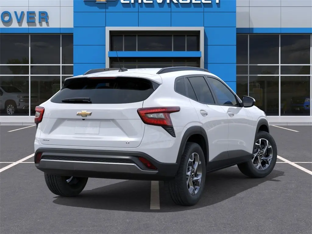 2026 Chevrolet Trax LT photo 2