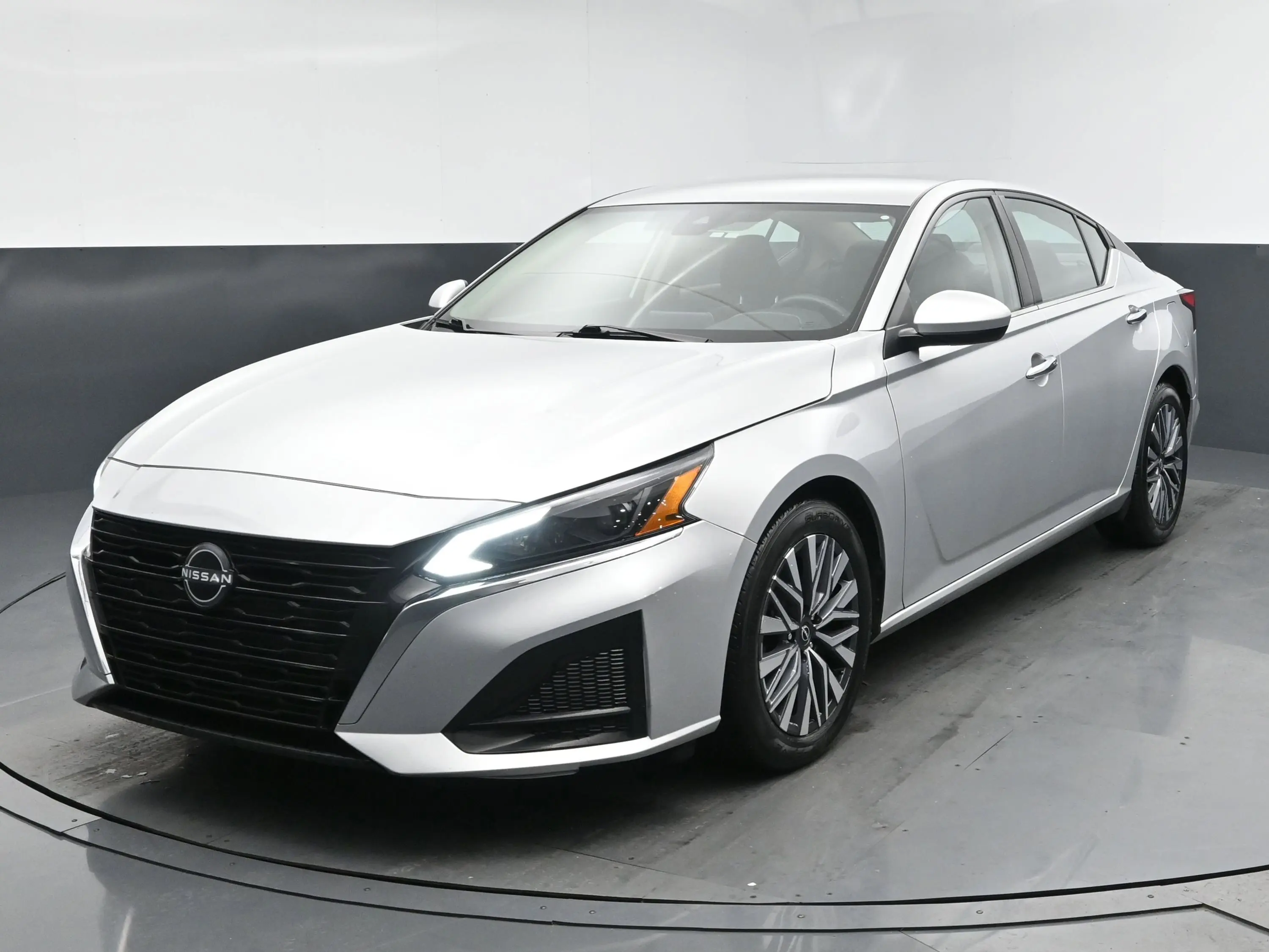 2023 Nissan Altima 2.5 SV photo 21