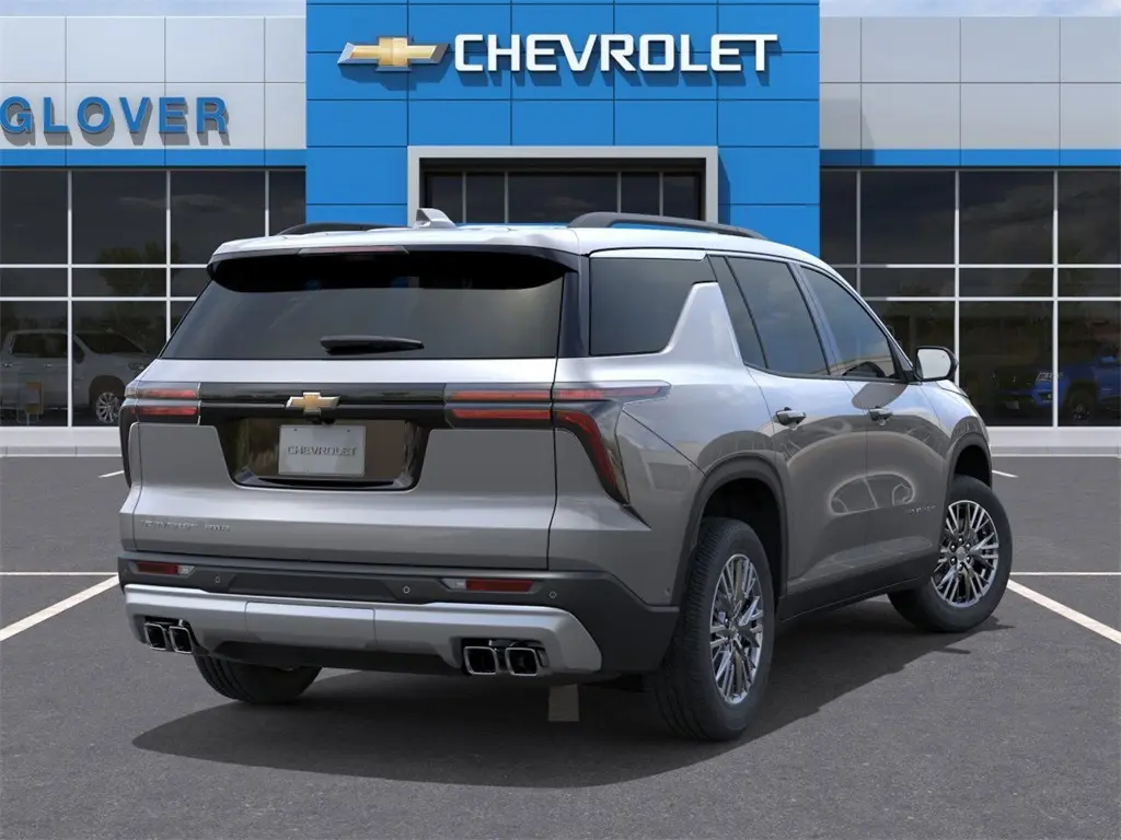 2026 Chevrolet Traverse 2LT photo 4