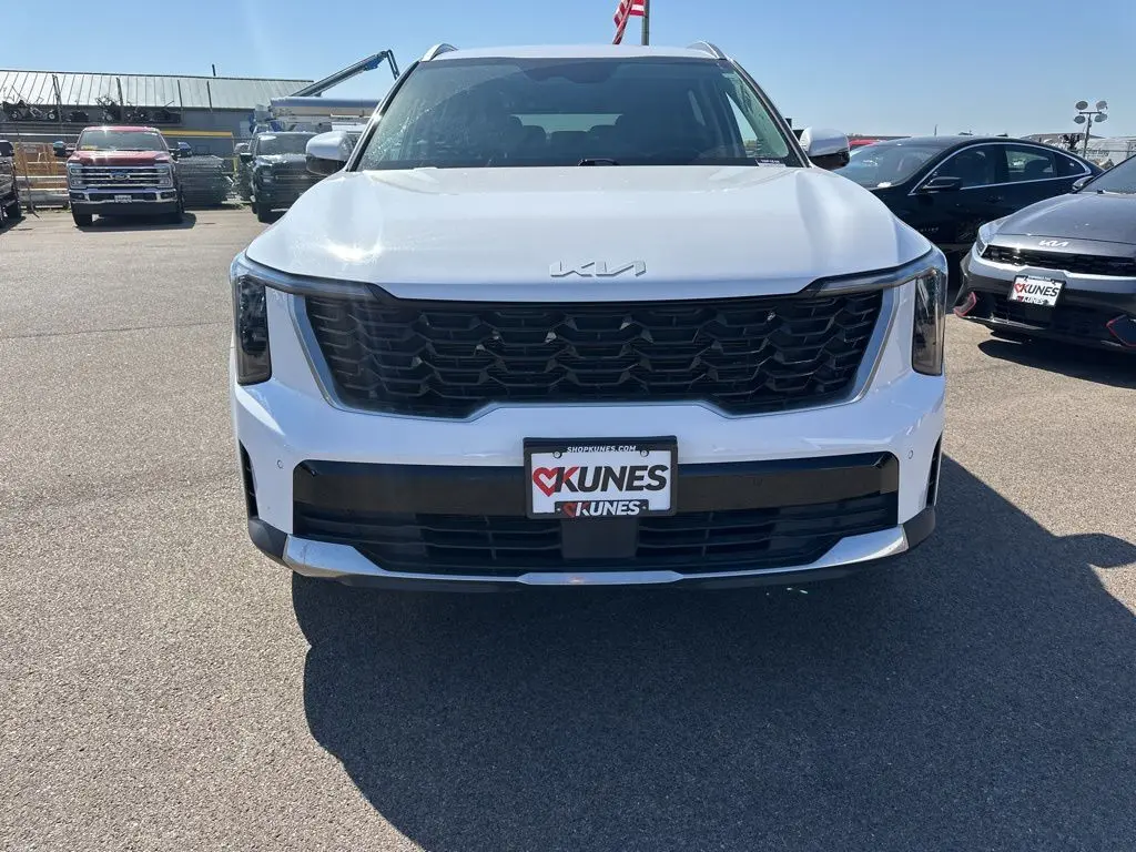 2024 Kia Sorento S photo 12