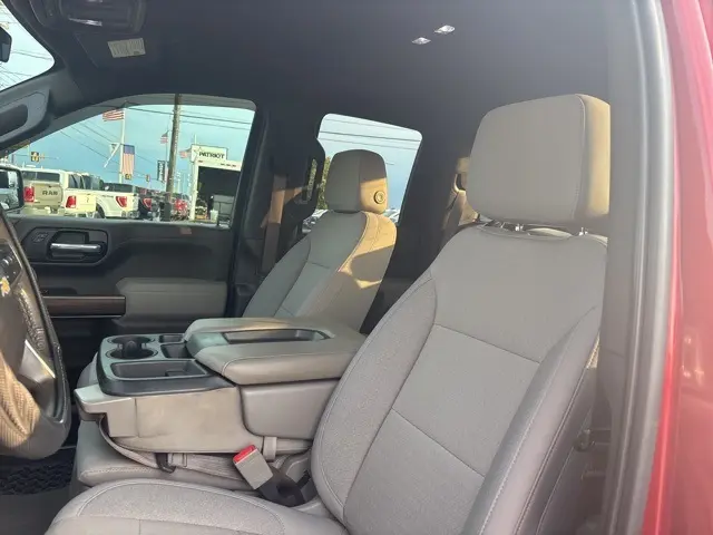 2021 Chevrolet Silverado 1500 LT photo 16