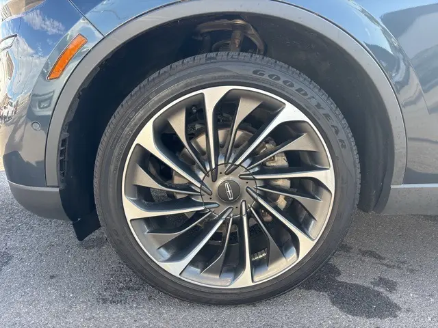2022 Lincoln Aviator Reserve photo 2