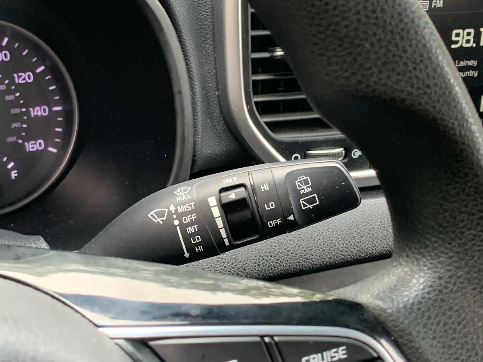 2020 Kia Sportage LX photo 17