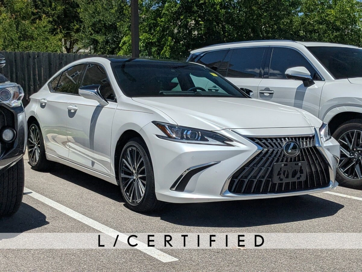 2023 Lexus ES 350 350's photo
