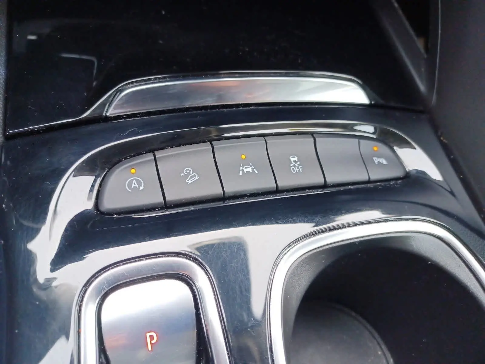 2021 Buick Envision Essence photo 14