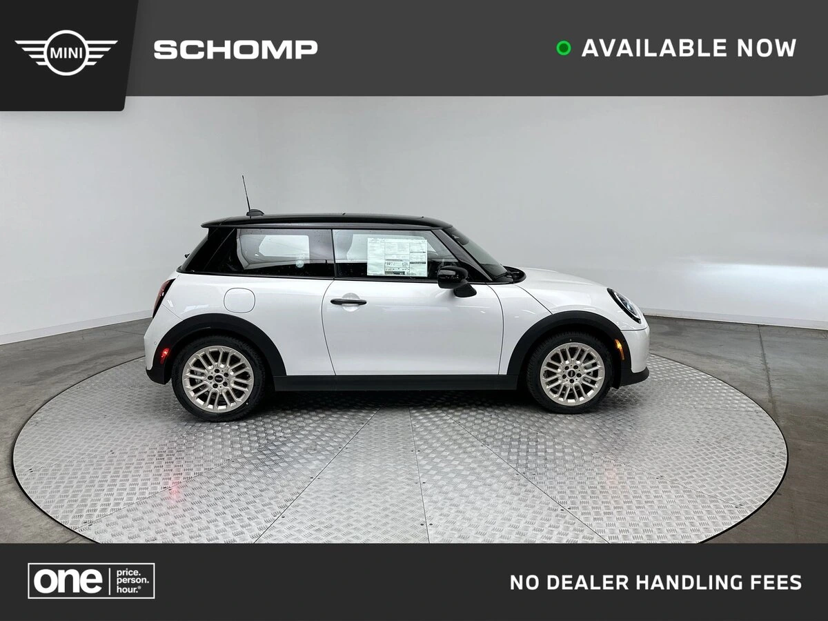 2026 MINI Hardtop 2 Door's photo