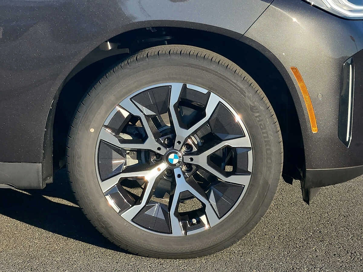 2026 BMW X3 30 - Photo 8