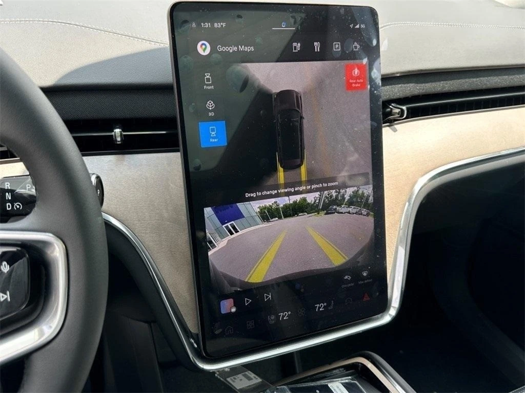 2025 Volvo - image 24