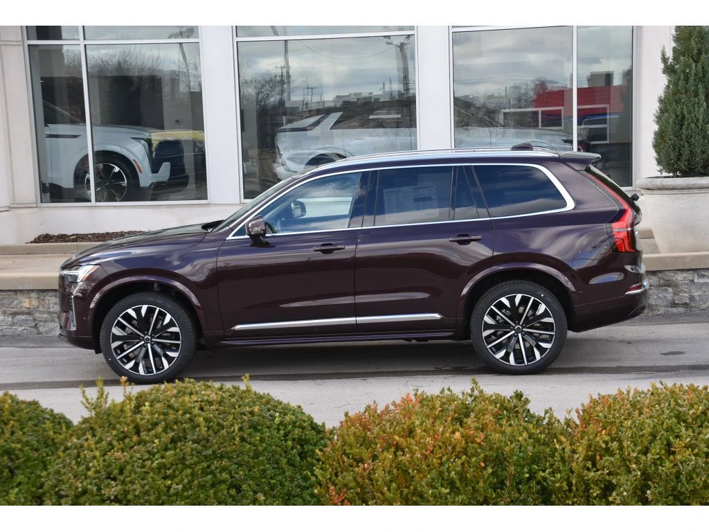 2026 Volvo - image 6