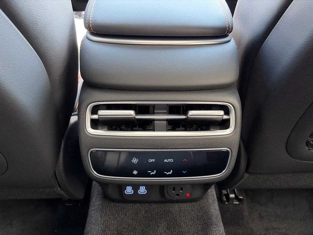 2026 GENESIS GV70 Sport Prestige - Photo 21