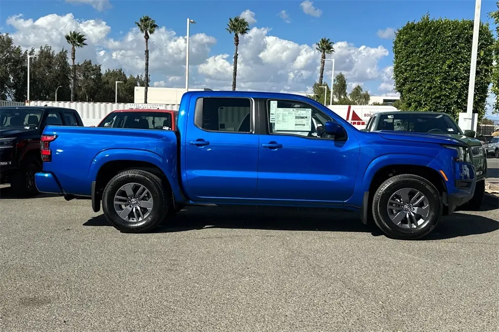 2026 Nissan Frontier SV photo 3