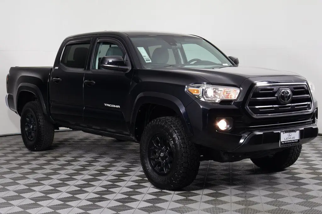 2019 Toyota Tacoma SR5 V6 photo 3