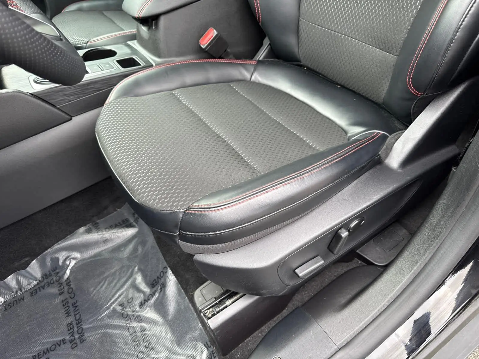 2024 Ford Escape ST-Line Select photo 14
