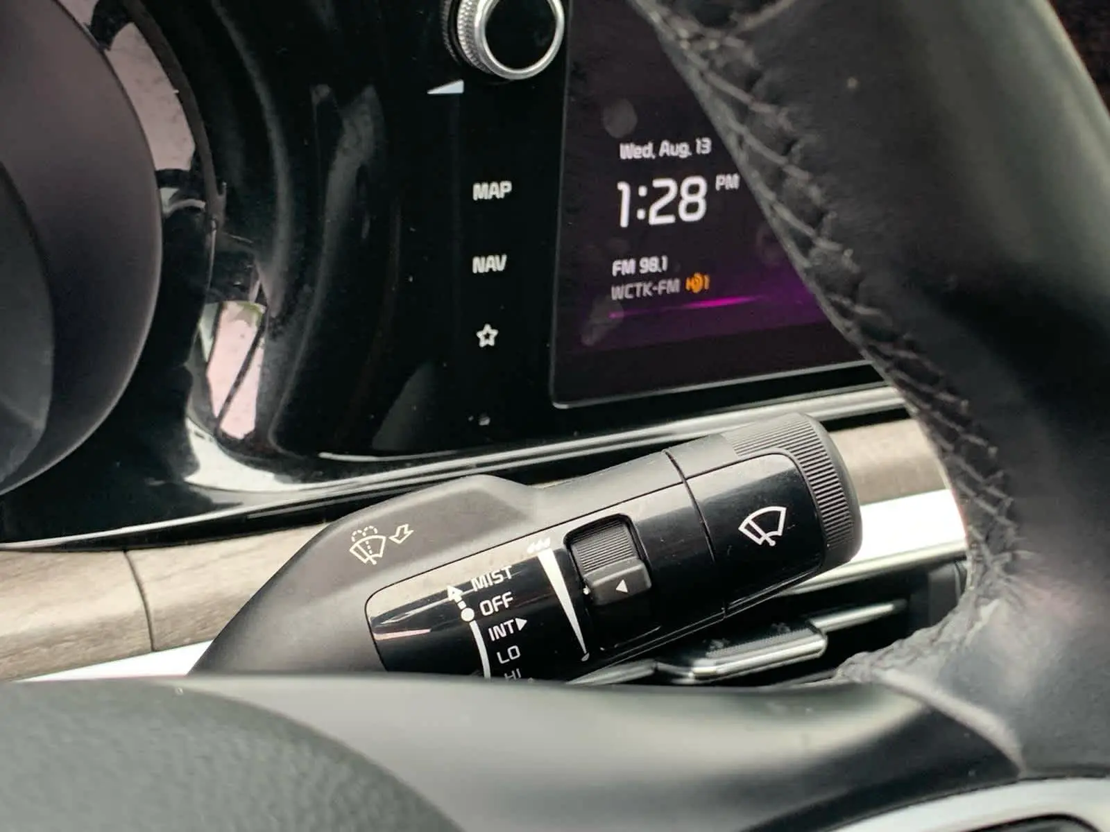 2023 Kia K5 EX photo 15