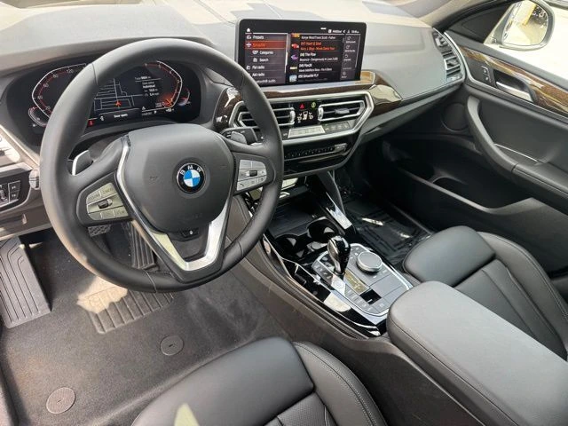 2025 BMW X4 30i - Photo 18