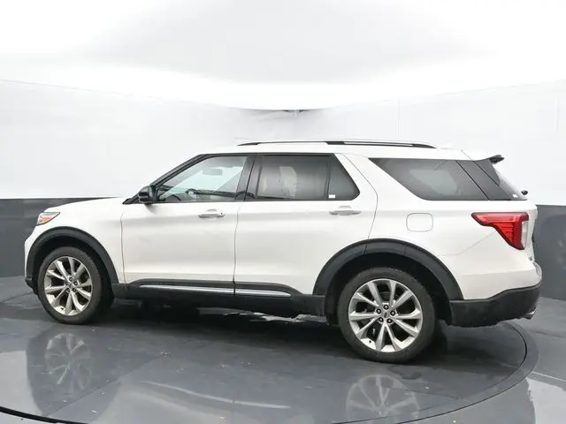 2022 Ford Explorer Platinum photo 3