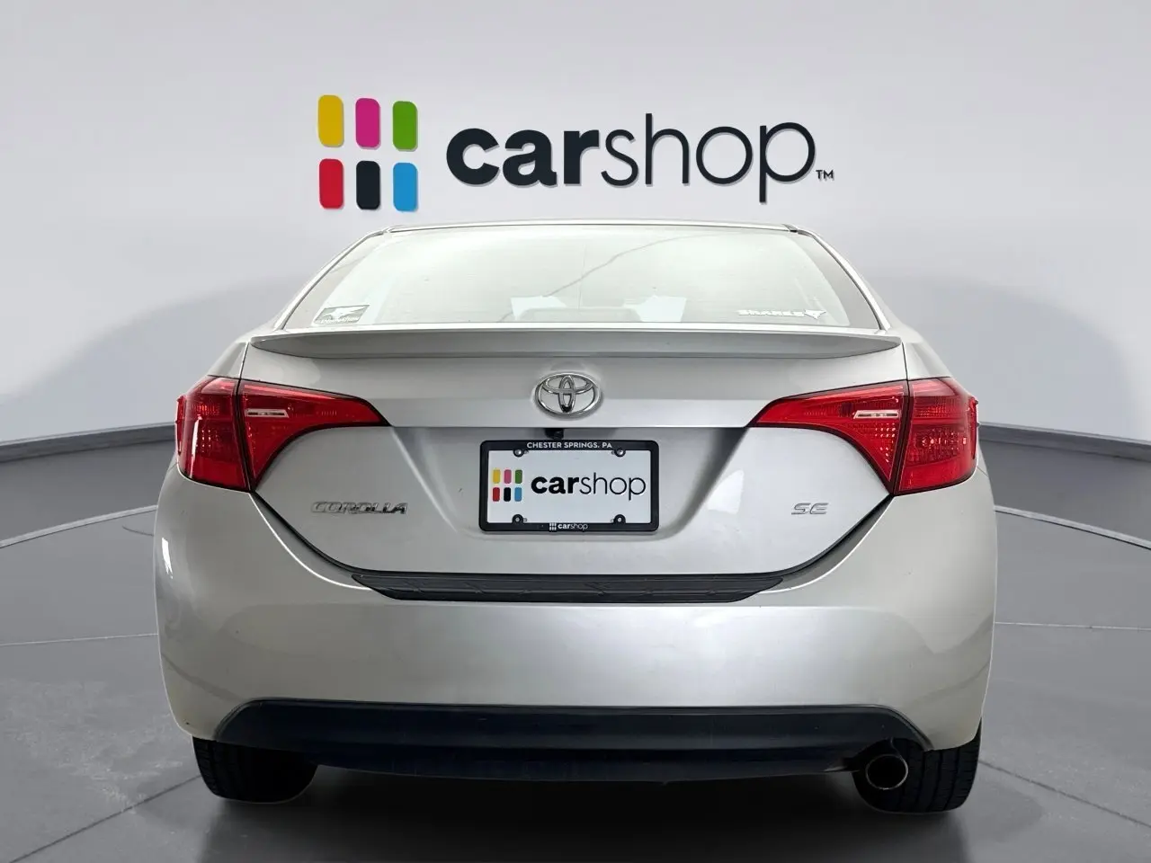 2018 Toyota Corolla SE photo 3