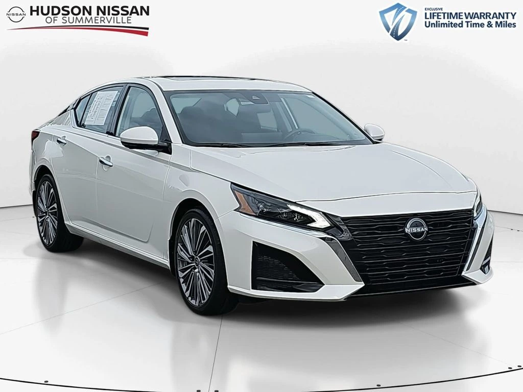2025 Nissan Altima SL