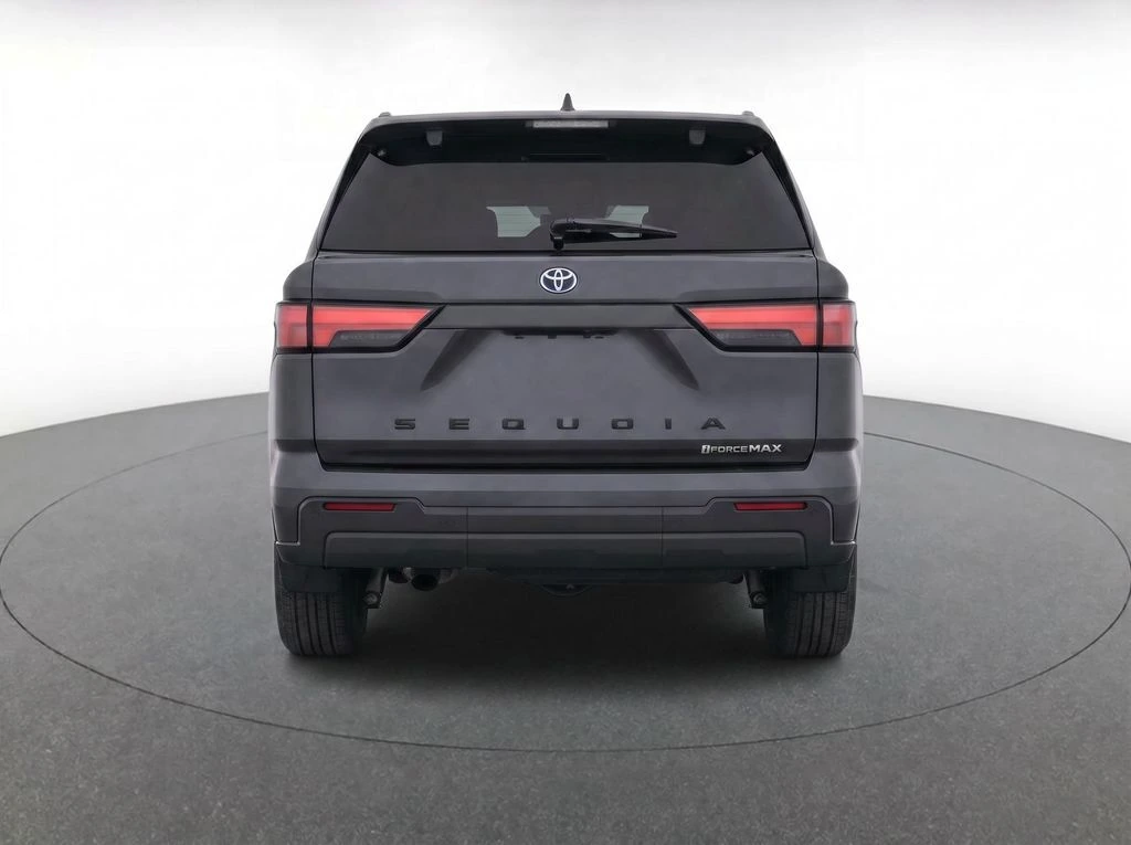 2025 Toyota Sequoia SR5 - Photo 7