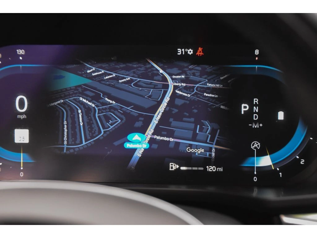 2022 Volvo - image 18