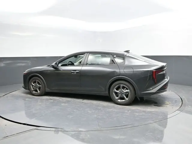2025 Kia K4 LXS photo 4
