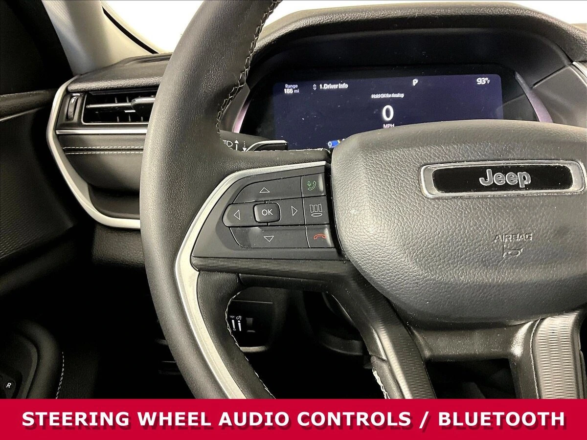 2023 Jeep Grand Cherokee Laredo - Photo 11